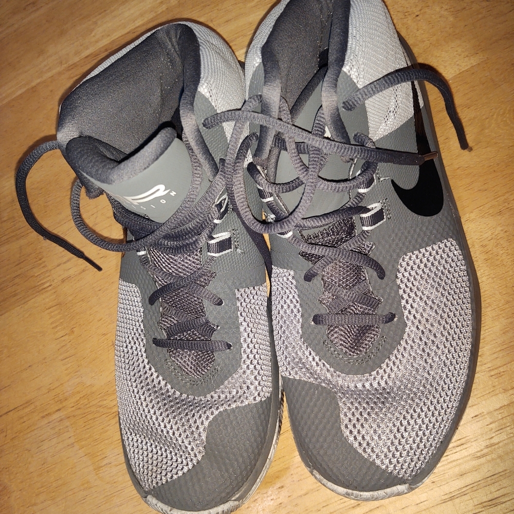 Nike Air Precision